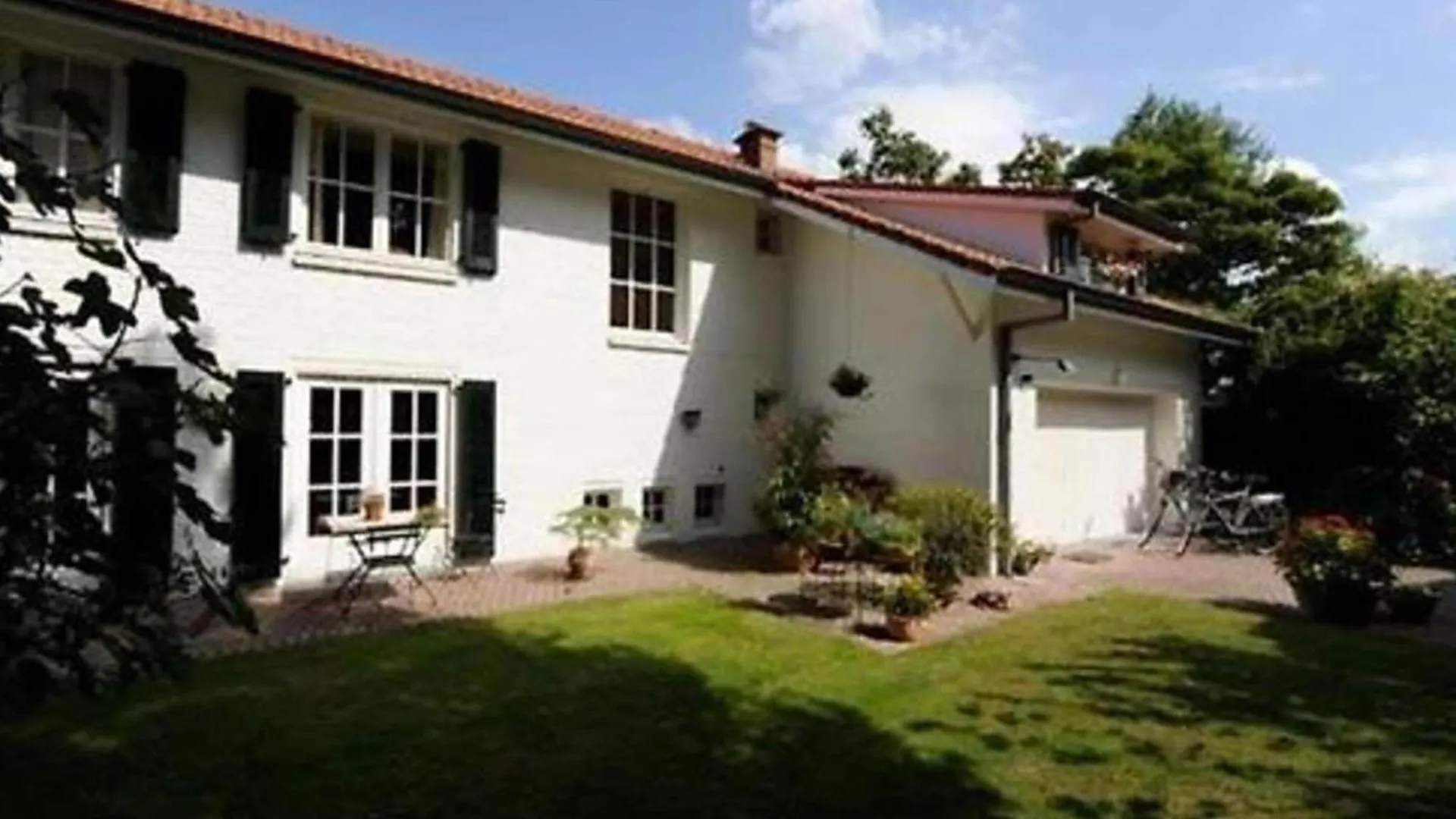 Spacious Holiday Home In The Center Of Ostende