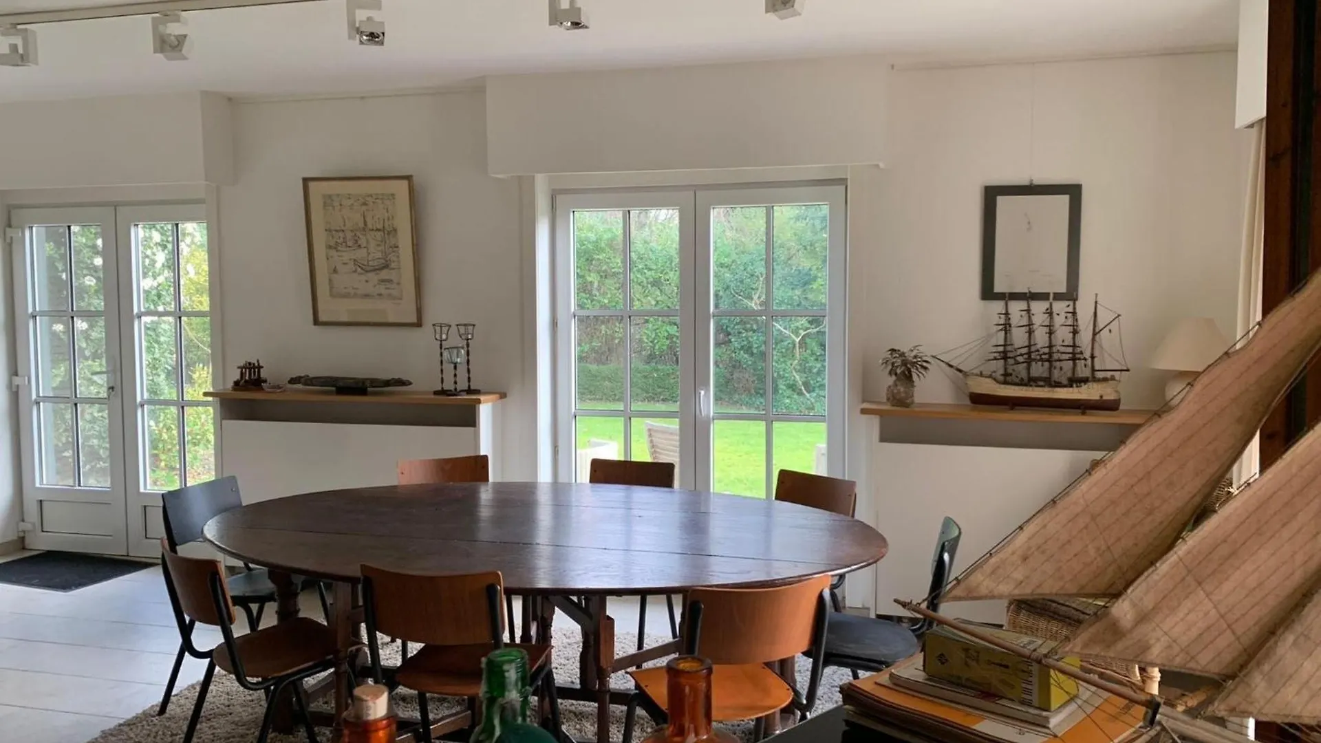 Spacious Holiday Home In The Center Of Ostende 0*,